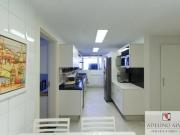 Apartamento a venda em Moema, 3 dormitÃ³rios e 181 m Â²