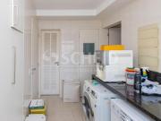 Apartamento á Venda em Moema com 210m², 3 quartos sendo...