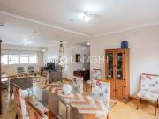 Apartamento à venda em Petrópolis