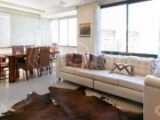 Apartamento à venda em Petrópolis