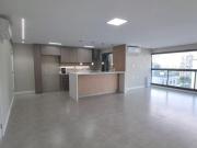 Apartamento à venda em Vila Dom Pedro I com 122 m², 3...