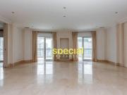 Apartamento à venda Itaim Bibi 440m², 4 suítes, andar...