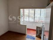 Apartamento à venda na Bela Vista com 02 quartos e varanda