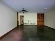 Apartamento à venda na praia das Pitangueiras em Guarujá...