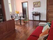 Apartamento à venda na Sagrada Família