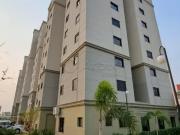 Apartamento à venda no Condomínio Jardins de Versailles...