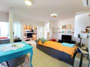 Apartamento a venda no Tenório com 02 dormitórios sendo...