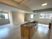Apartamento à venda recém reformado em Moema 80m²