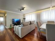 Apartamento a Venda Reformado com 3 Quartos sendo 1...