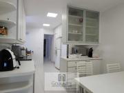 Apartamento alto padrão com sacada frente mar, 3 suítes...