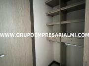 Apartamento Amoblado En Arriendo sector Loma Los Bernal...