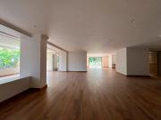 Apartamento Amoblado en Venta en La Florida...