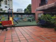 Apartamento amplio con excelente ubicación