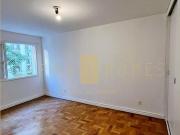 Apartamento amplo de 2 dormitórios com vaga, salão de...