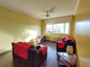 Apartamento amplo em andar alto, 3 dormitórios de frente...