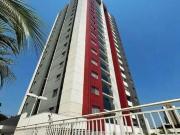 Apartamento andar alto, nascente com porteira fechada