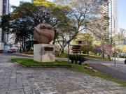 Apartamento Batel frente Pça Japão, 130m, 3 qtos, 1...