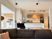 Apartamento c/ sala ampliada e espaços integrados, a 5...