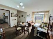 Apartamento central com 3 dormitórios, suíte e varanda...