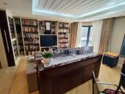 Apartamento com 03 dormitórios sendo 02 suítes à venda...