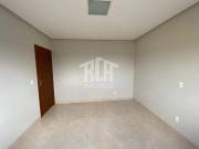 Apartamento com 03 quartos sendo 01 suíte Santa Eugênia...