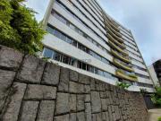 Apartamento com 04 quartos, elevador e garagem no Centro