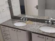 Apartamento com 1 dormitório para alugar, 70 m² por R$...