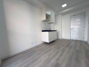 Apartamento com 1 dormitório para alugar, 28 m² por R$...