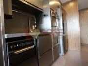 Apartamento com 1 dormitório para alugar, 54 m² por R$...