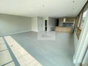 Apartamento com 1 dormitório para alugar, 70 m² por R$...