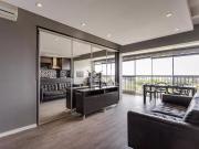 Apartamento com 1 quarto, 1 vaga e 57m² para alugar por...