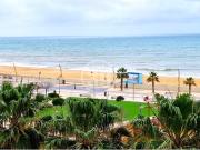 Apartamento com 1 quarto em frente á praia e com...