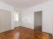 Apartamento com 1 quarto e 33m² para alugar por R$ 1.200