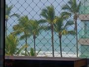 Apartamento com 1 Suíte Pé na areia e Vista para o Mar....