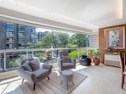 Apartamento com 231m² e 4 dormitórios no bairro Menino...