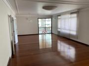 Apartamento com 236 metros na Chácara Inglesa em São...