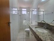Apartamento com 2 dormitórios para alugar, 70 m² por R$...