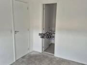 Apartamento com 2 dormitórios à venda, 70 m² por R$...