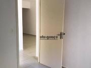 Apartamento com 2 dormitórios à venda por R$ 330.000,00...