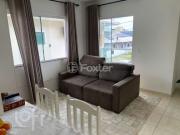 Apartamento com 2 dormitórios em Palhoça