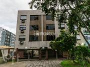 Apartamento com 2 dormitórios em Porto Alegre