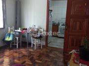 Apartamento com 2 dormitórios em Porto Alegre