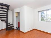 Apartamento com 2 quartos, 1 vaga, no Cristo Rei Curitiba