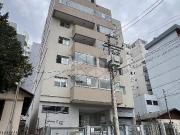 Apartamento com 2 quartos, 2 vagas e 87m² para alugar...