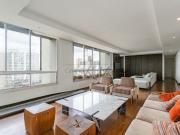 Apartamento com 2 Quartos e 3 banheiros para Alugar, 155...