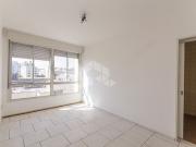 Apartamento com 2 quartos e 74m² para alugar por R$ 1.700