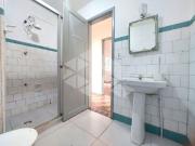 Apartamento com 2 quartos e 75m² para alugar por R$ 900