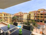 Apartamento com 2 quartos e piscina perto do centro e...