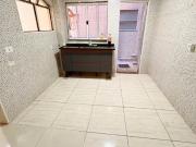 Apartamento com 2 quartos e sala ampla de 2 ambientes...