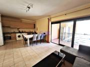 Apartamento com 2 quartos, garagem e piscina, perto da...